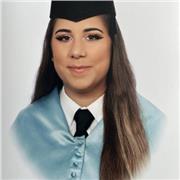 Maestra imparte clases particulares a alumnos de Primaria